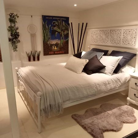 Bronnies Place Hotel Gatton Luaran gambar